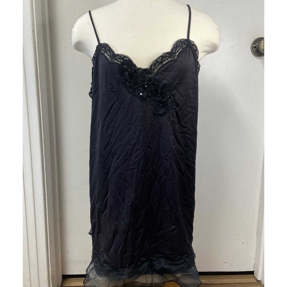 SHADOW LINE VINTAGE SILKY NYLON BLACK CHANTILLY LACE LINGERIE TOP sz M